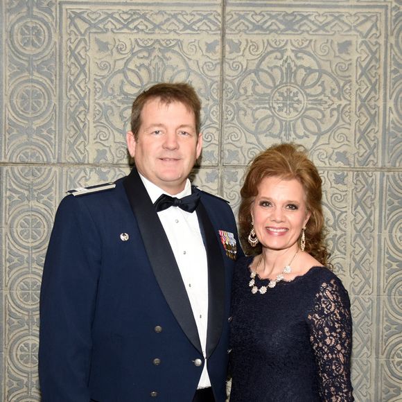 Meet your Posher, Deanna - Picture 1 of 1